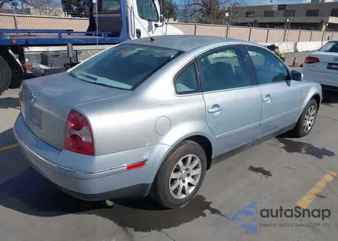 2002 Volkswagen Passat Gls from USA, damaged, VIN WVWPD63B32P304470